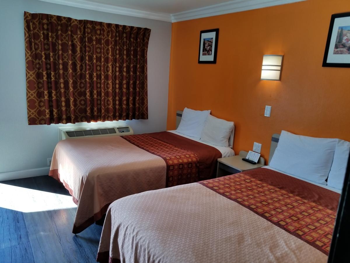 Value Hollywood Motel 2*